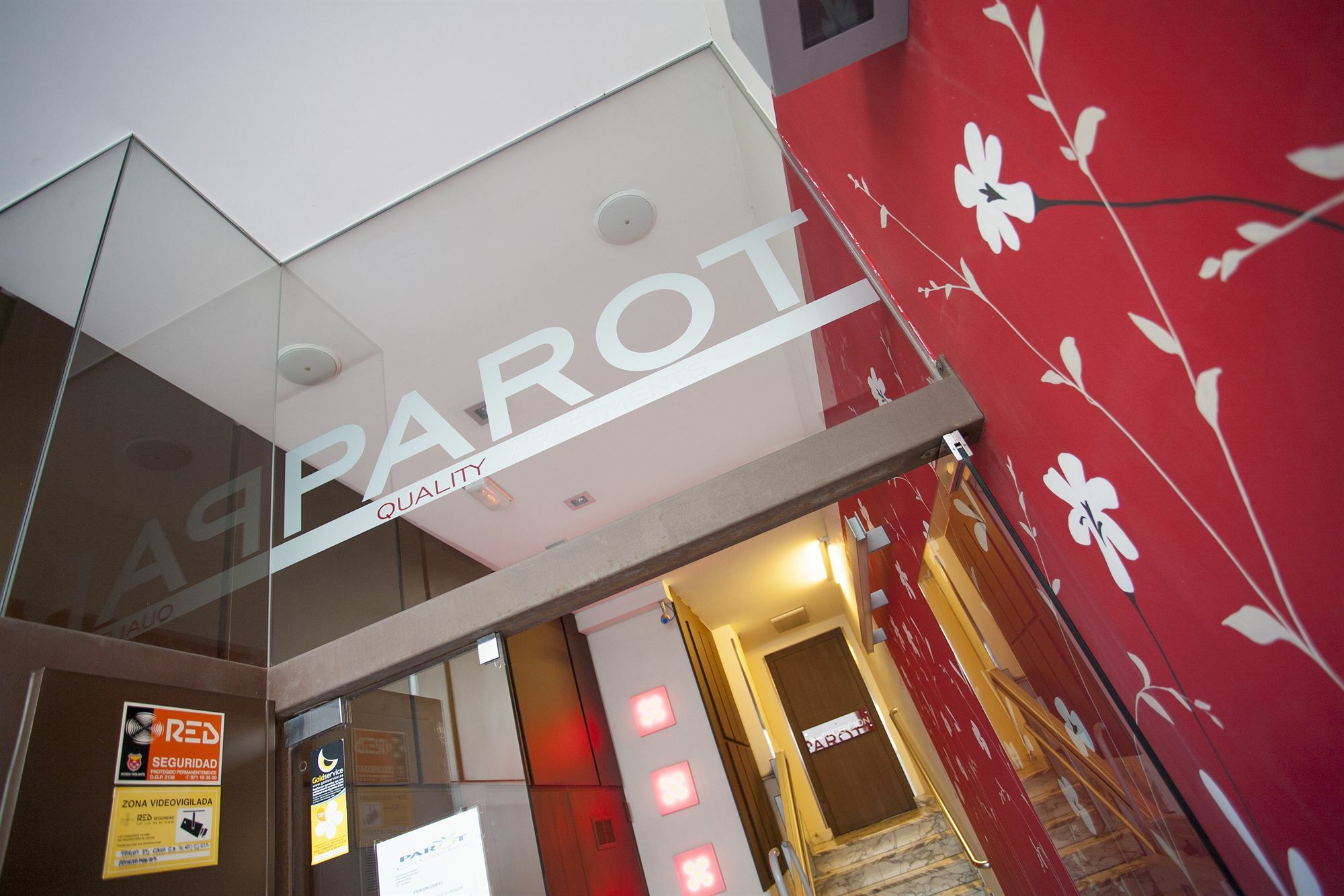 Apartamentos Parot Quality Santa Eularia des Riu Bagian luar foto
