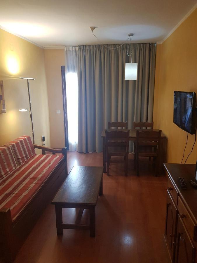 Apartamentos Parot Quality Santa Eularia des Riu Bagian luar foto