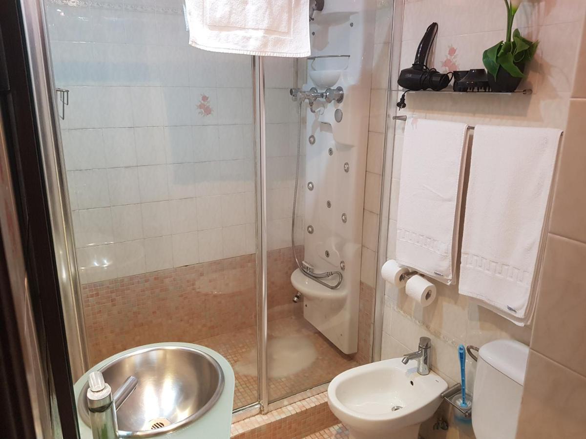 Apartamentos Parot Quality Santa Eularia des Riu Bagian luar foto